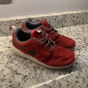 Men’s Nike Original Roshe One Red Size 11